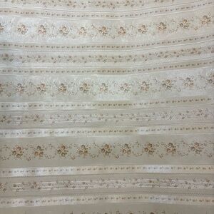 Vintage Floral Vinyl Wallpaper